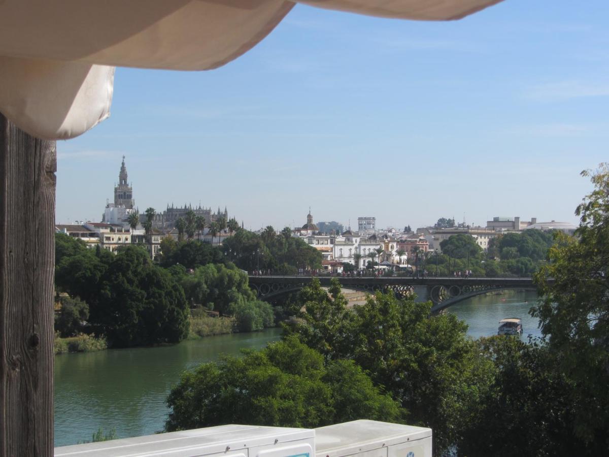 Trianabridgeviews Atico Con Vistas Al Puente De Triana Calle Castilla 38 セビリア エクステリア 写真