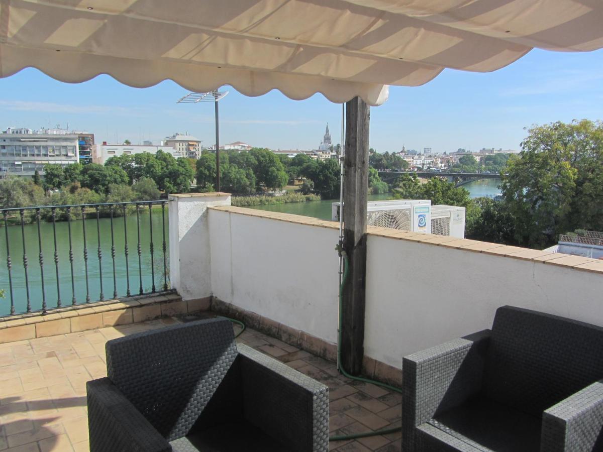 Trianabridgeviews Atico Con Vistas Al Puente De Triana Calle Castilla 38 セビリア エクステリア 写真