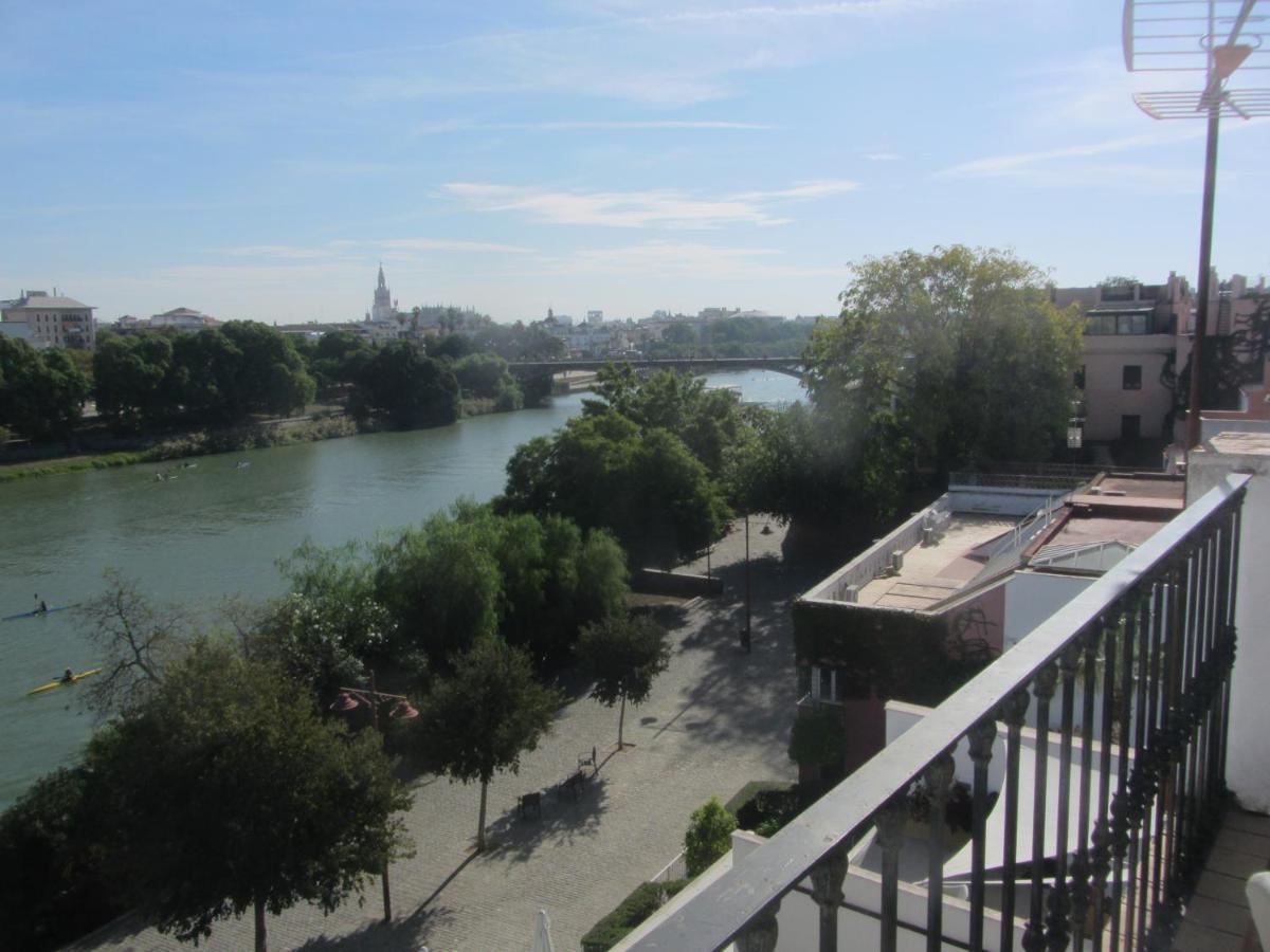 Trianabridgeviews Atico Con Vistas Al Puente De Triana Calle Castilla 38 セビリア エクステリア 写真